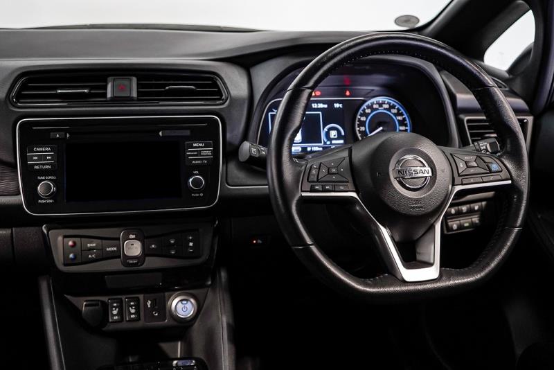 2017 Nissan Leaf 40G Full English