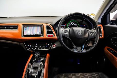 2014 Honda Vezel Hybrid Z / HR-V - Thumbnail
