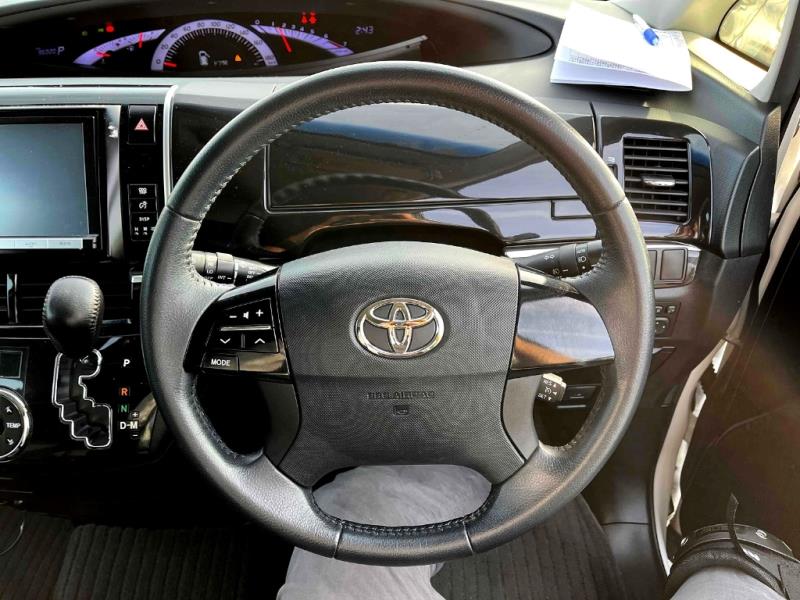2014 Toyota Estima Aeras Facelift