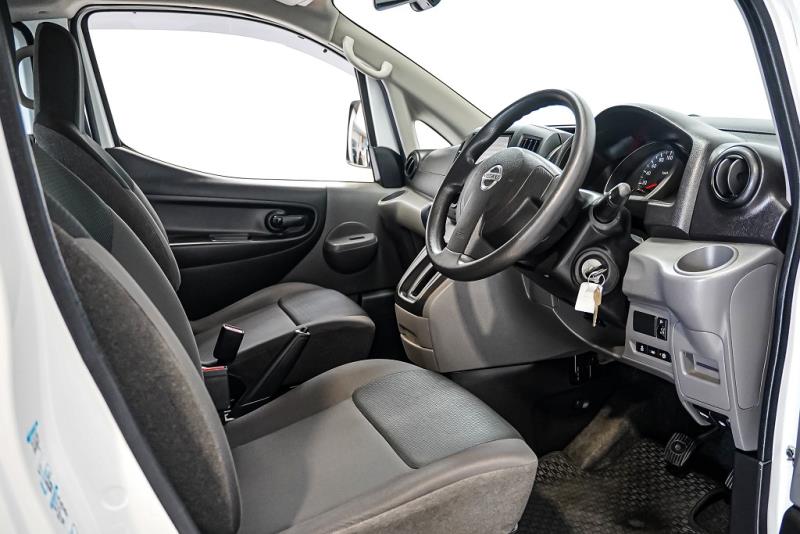 2020 Nissan NV200 / Vanette 5 Seater