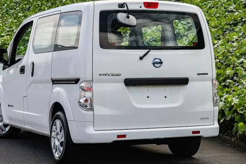 2015 Nissan e-NV200 5 Seater - Thumbnail