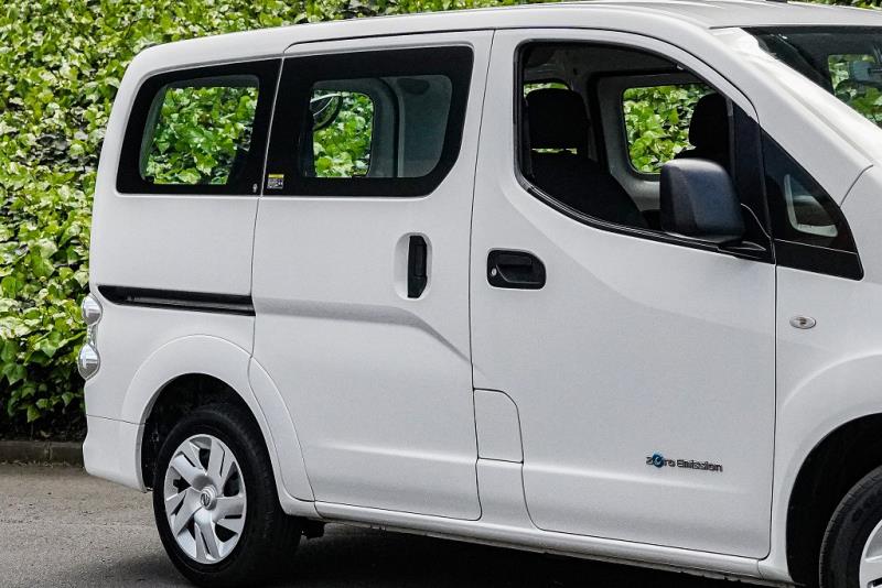 2015 Nissan e-NV200 5 Seater