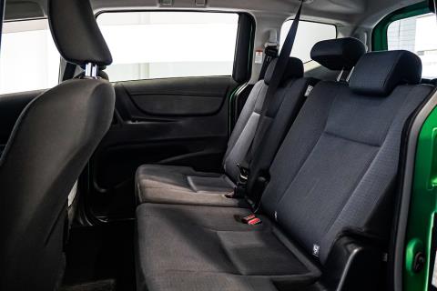 2016 Toyota Sienta Hybrid G 7 Seater - Thumbnail