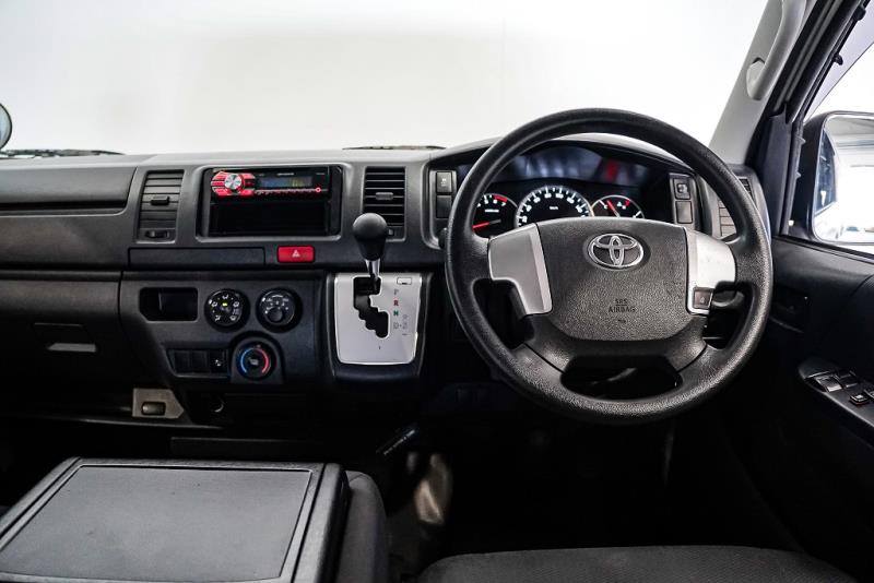 2018 Toyota Hiace ZL 5 Door