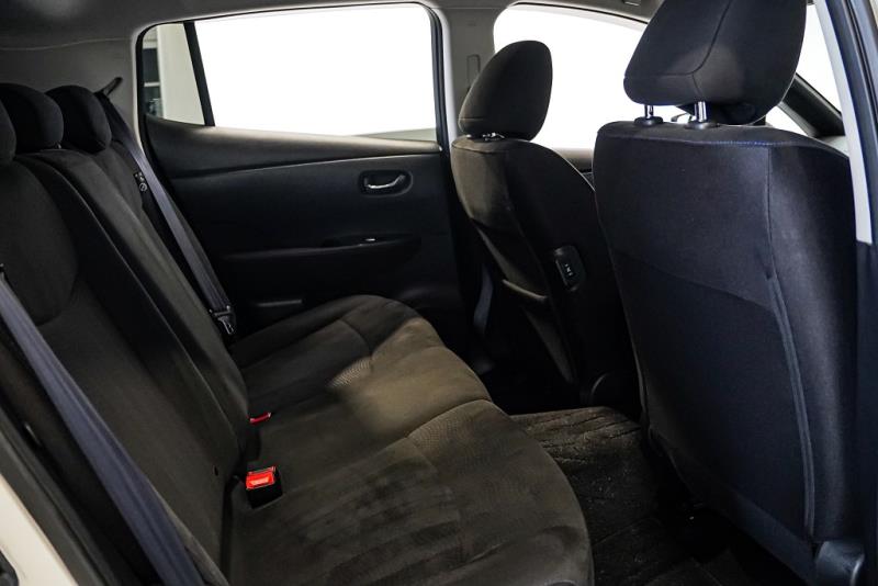 2017 Nissan Leaf 30X Side Airbags