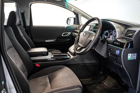 2013 Toyota Vellfire Hybrid / Alphard - Thumbnail