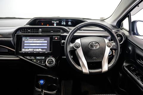 2015 Toyota Aqua Crossover X Urban - Thumbnail