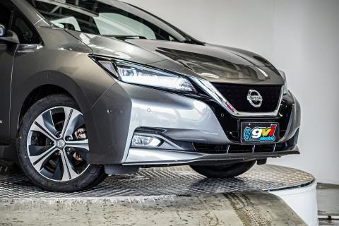 2019 Nissan Leaf 40G 87% SOH - Thumbnail