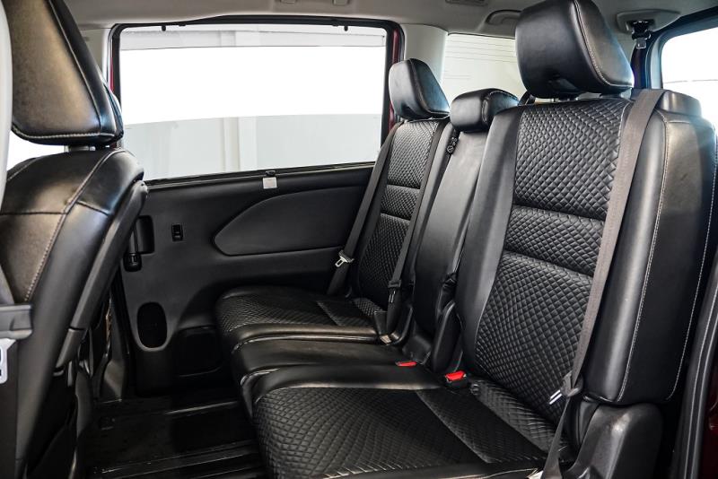 2019 Nissan Serena Hybrid 8 Seat