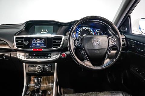 2015 Honda Accord Hybird EX - Thumbnail