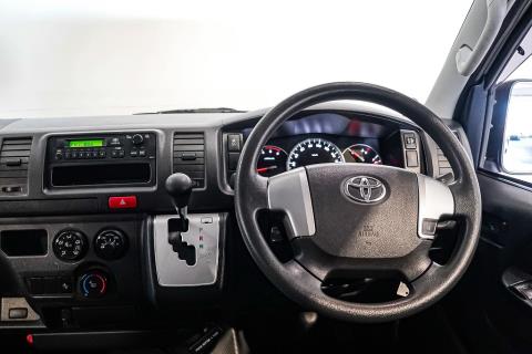 2019 Toyota Hiace 4WD Diesel - Thumbnail