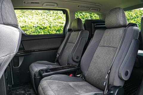 2012 Toyota Vellfire 4WD Hybrid - Thumbnail