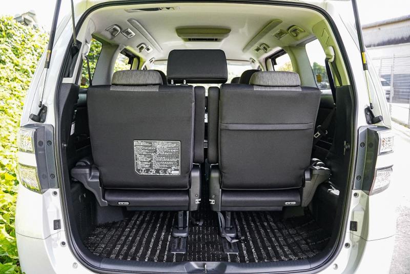 2012 Toyota Vellfire 4WD Hybrid