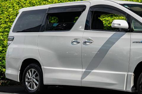 2012 Toyota Vellfire 4WD Hybrid - Thumbnail
