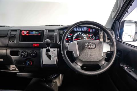 2019 Toyota Hiace ZL 5 Door - Thumbnail