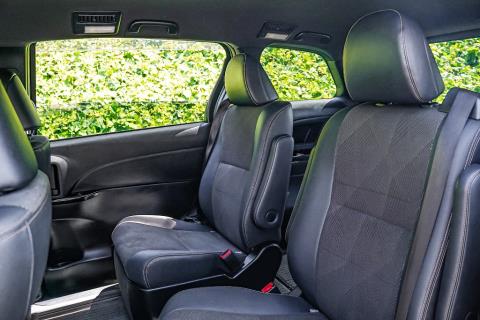 2016 Toyota Estima Aeras Premium - Thumbnail