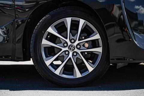 2016 Toyota Estima Aeras Premium - Thumbnail