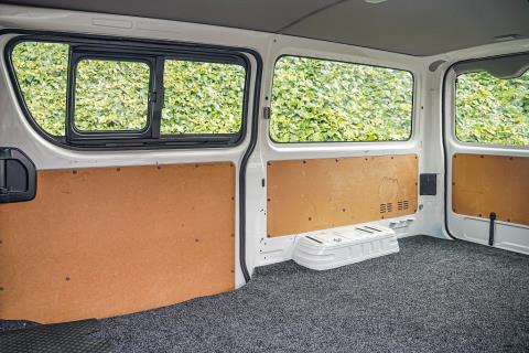 2018 Toyota Hiace ZL 5 Door - Thumbnail
