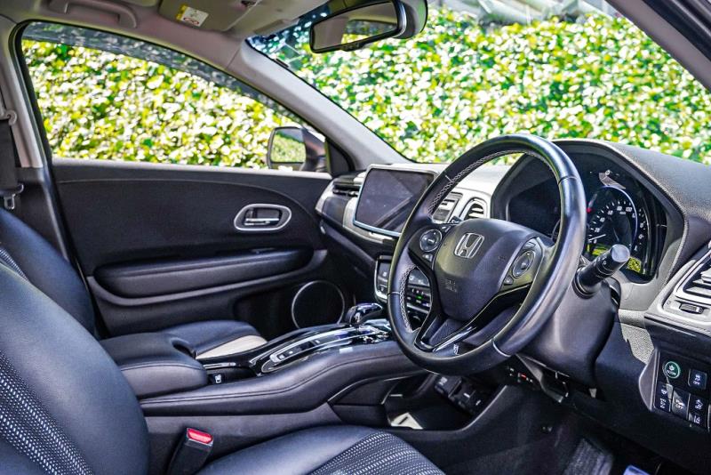 2017 Honda Vezel Z Hybrid / HR-V