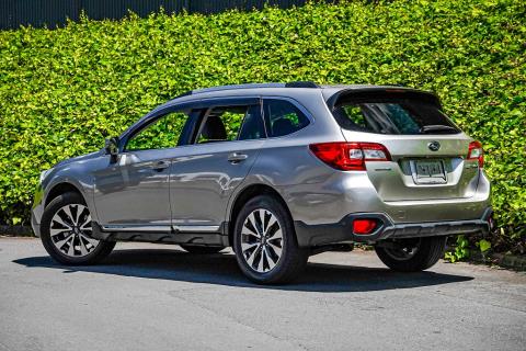 2015 Subaru Outback Limited 4WD - Thumbnail