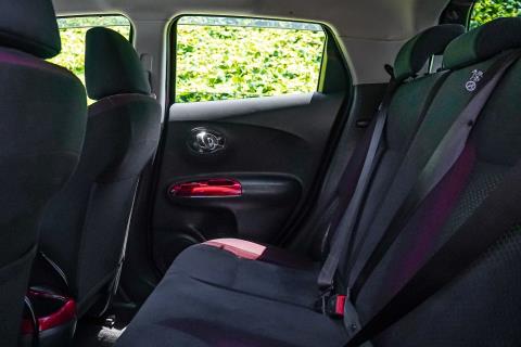 2014 Nissan Juke 15RX Type V - Thumbnail