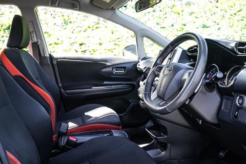 2012 Toyota Wish 2.0Z - Thumbnail