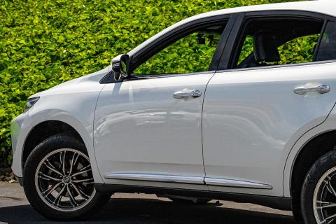 2014 Toyota Harrier New Shape - Thumbnail