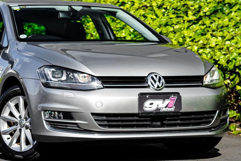 2015 Volkswagen Golf TSI Lounge Facelift