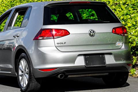 2015 Volkswagen Golf TSI Lounge Facelift - Thumbnail