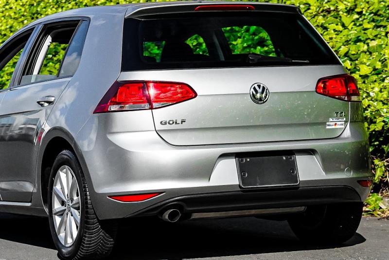 2015 Volkswagen Golf TSI Lounge Facelift