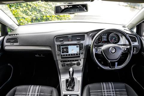 2015 Volkswagen Golf TSI Lounge Facelift - Thumbnail