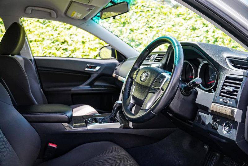 2013 Toyota Mark-X