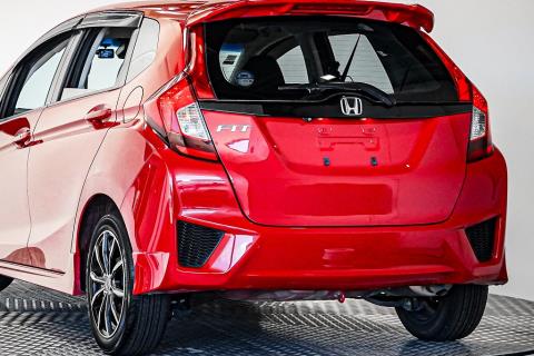 2014 Honda Fit 13S / Jazz Sport - Thumbnail