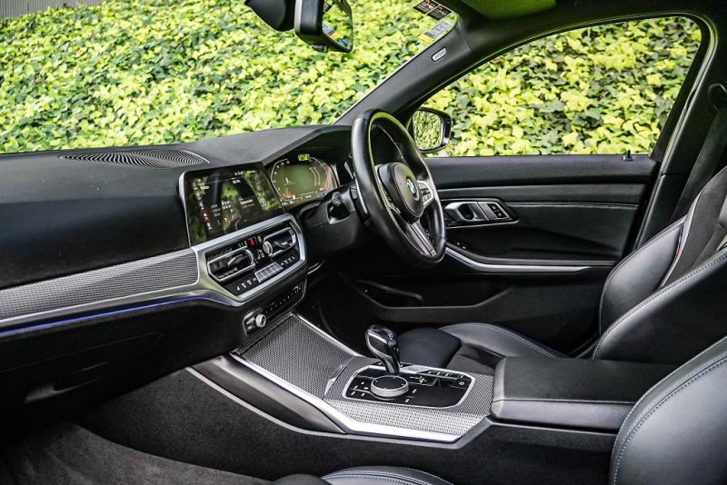 2021 BMW 320i M Sport Touring