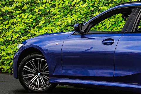 2021 BMW 320i M Sport Touring - Thumbnail