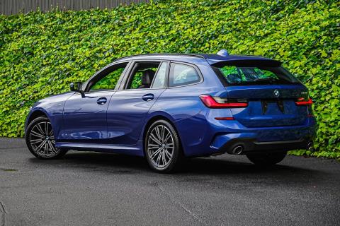 2021 BMW 320i M Sport Touring - Thumbnail