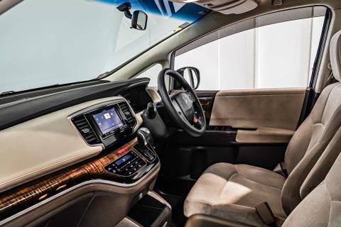2016 Honda Odyssey G - Thumbnail