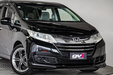 2016 Honda Odyssey G - Thumbnail