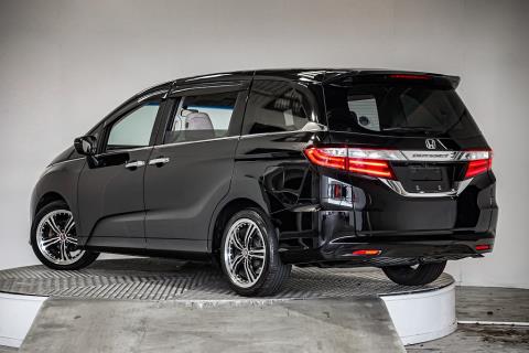 2016 Honda Odyssey G - Thumbnail