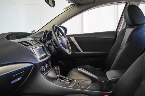 2013 Mazda Axela 20S / 3 Sport - Thumbnail