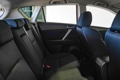 2013 Mazda Axela 20S / 3 Sport - Thumbnail