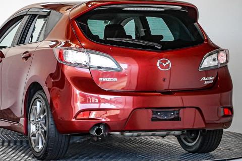 2013 Mazda Axela 20S / 3 Sport - Thumbnail