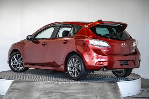 2013 Mazda Axela 20S / 3 Sport - Thumbnail