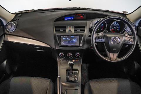 2013 Mazda Axela 20S / 3 Sport - Thumbnail