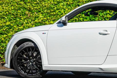 2017 Audi TT 1.8TFSI S Line - Thumbnail