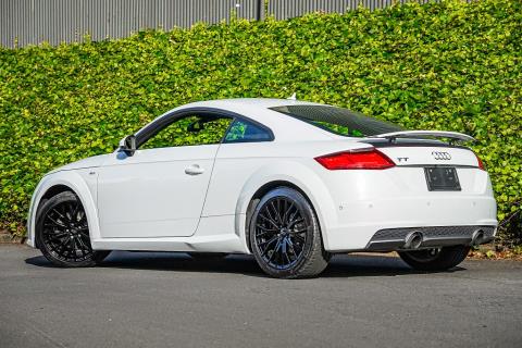 2017 Audi TT 1.8TFSI S Line - Thumbnail