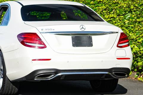 2017 Mercedes Benz E 350e AMG Line - Thumbnail