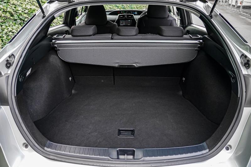 2016 Toyota Prius S 4th Gen