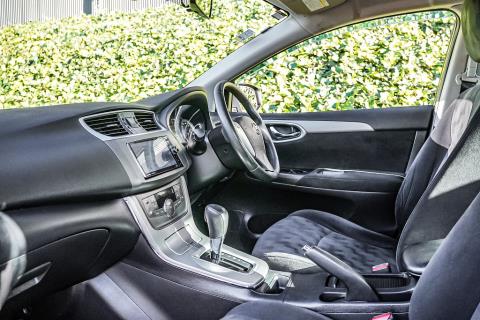 2016 Nissan Bluebird Sylphy X - Thumbnail