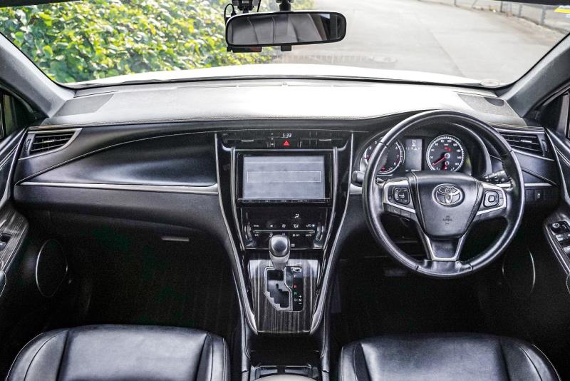 2013 Toyota Harrier 4WD